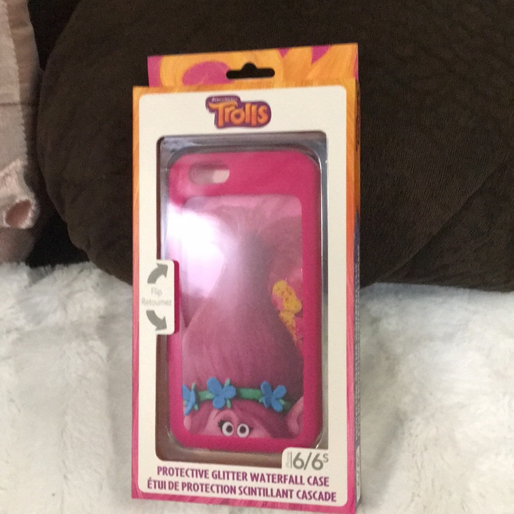 It haven’t been open it works for iPhone 6s, 7, 8